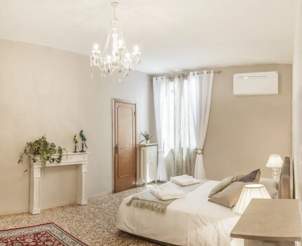 Design Palace Apartments