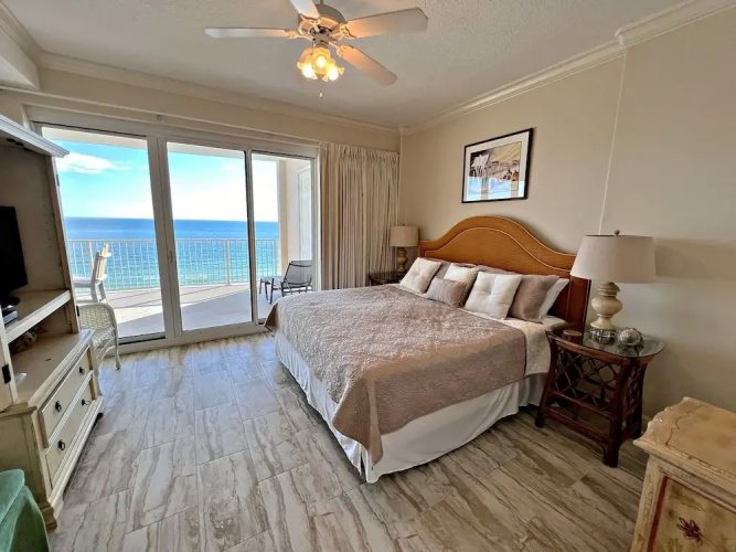 Regency Isle 703