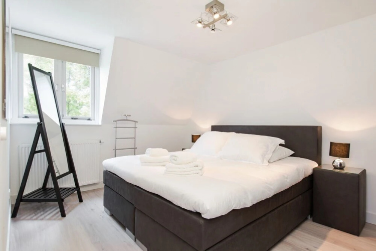 Windmill Apartment