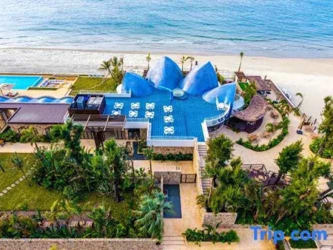 Haven Tide Resort