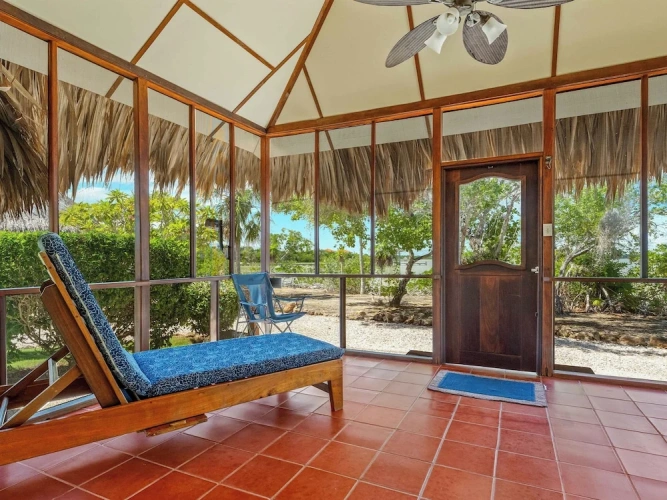 Bungalow with ocean view