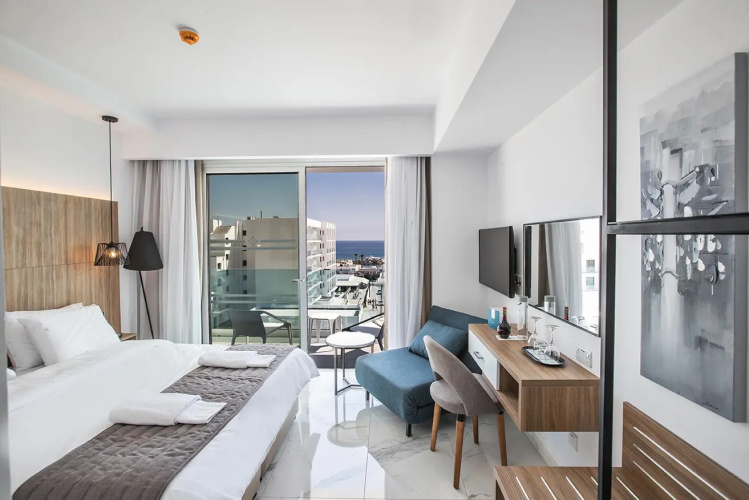 Superior room seafront