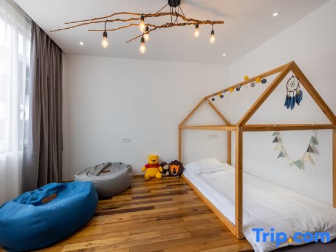 Deluxe Family Suite