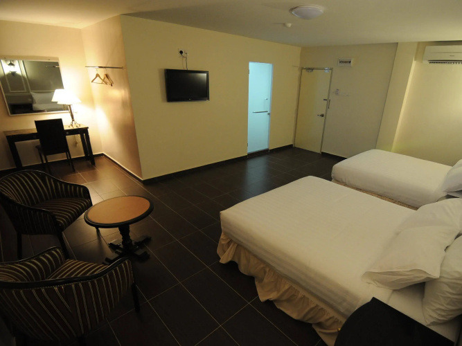 Luscious Hotel