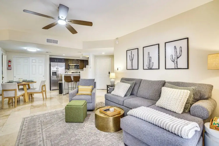 Family-friendly Condo w/ Pool Access in Phoenix!