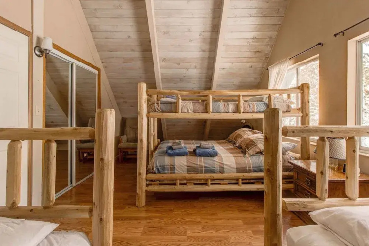 Quintessential Tahoe Cabin