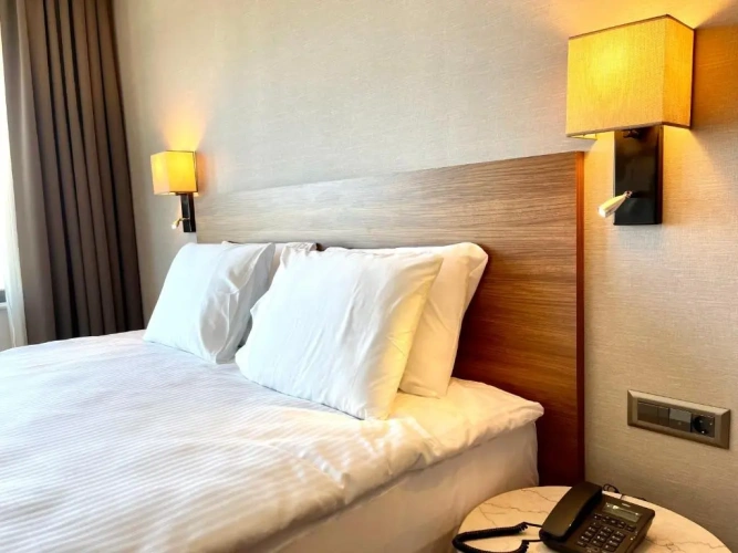 Standard Twin room with river view