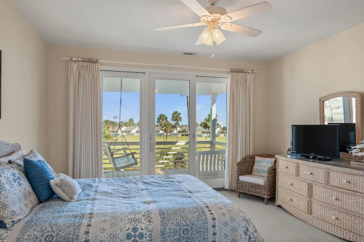 332 Ocean Point