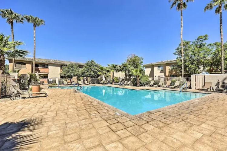 3 Mi to Westgate District: Condo w/ Pool Access
