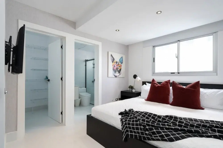 Shalom Residences By YellowKey