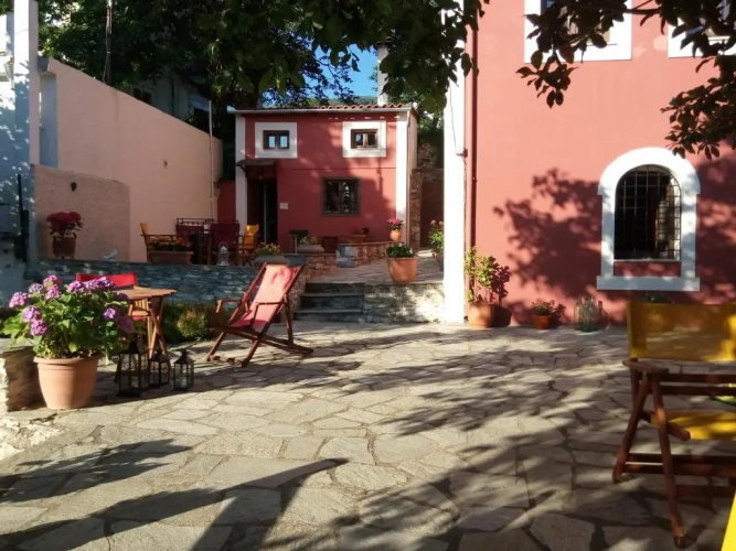 1 Bedroom Bungalow with view