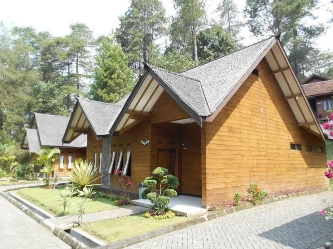 5 Bedrooms Cottage