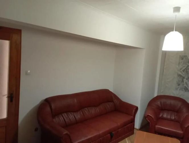 Apartament Herculane cu vedere la munte