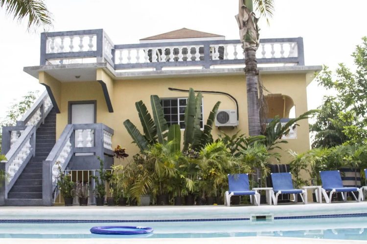 Seastar Inn