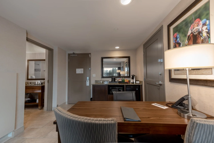 2 Bedrooms Double Suite