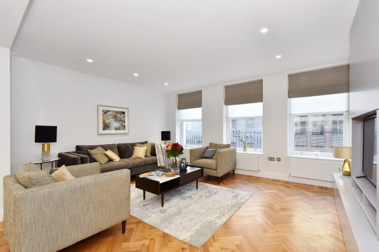 Huge Mayfair 3 Bed 3.5 Bath £10 million Air Con