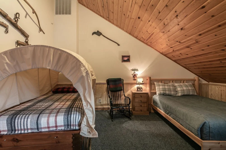 Alpine Acres Lodge