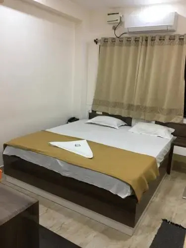 Royal Meriton Hostel