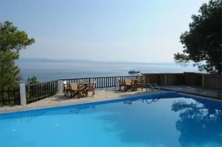 Aparthotel 4 stars Ormos Panagias