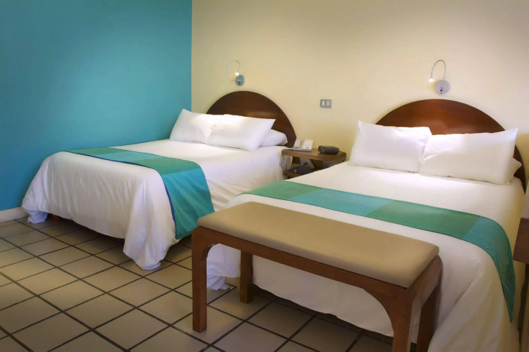 The Westmarine Waterfront Hotel