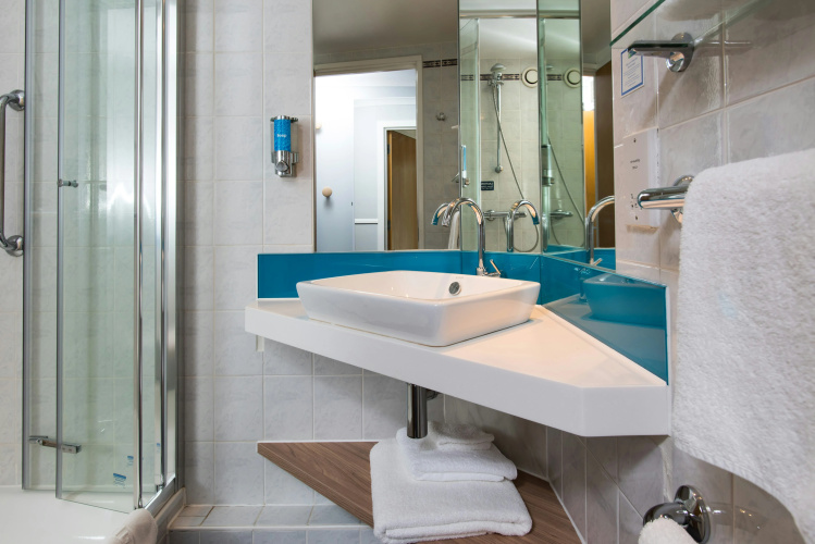 Holiday Inn Express London Hammersmith photo 10