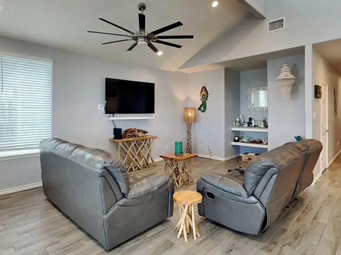 La Sirena by Silver Sands Vacation Rentals