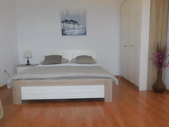 Apartment with sea view