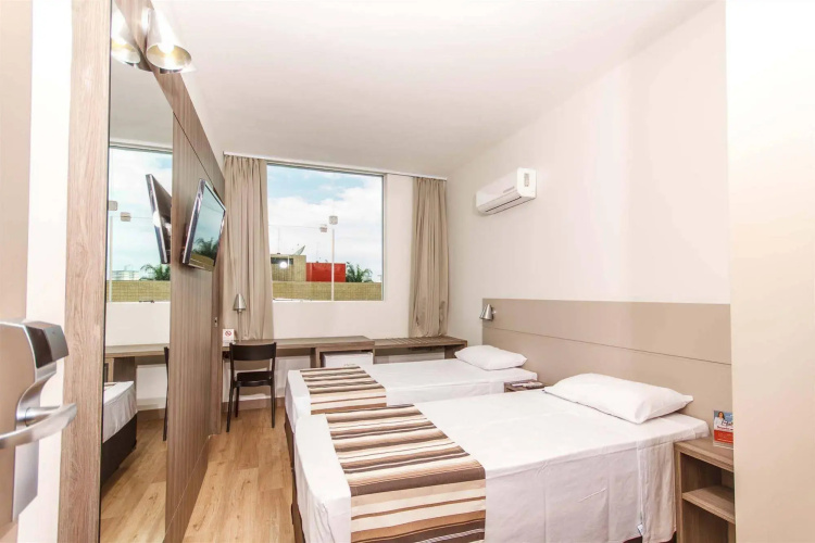 Hotel Valerim Itajaí