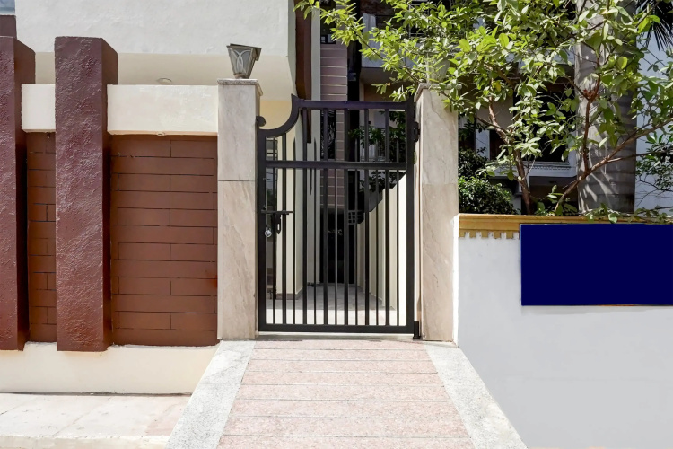 Super Collection O Sector 70 Noida