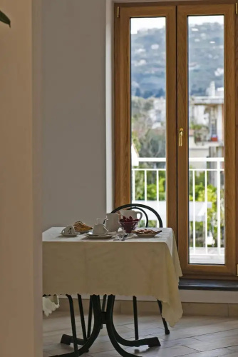 B&B Back to Sorrento