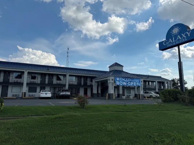 Galaxy Inn & Suites