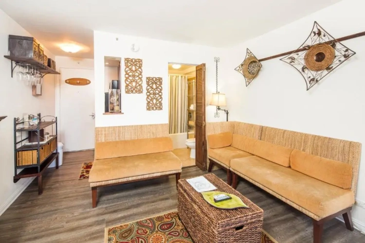 Standard room with city view
