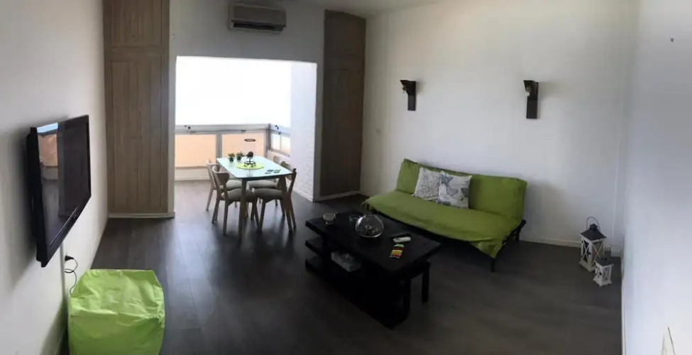 1 Bed Chalet - Sleeps 2 - Pets - Pool - Parking