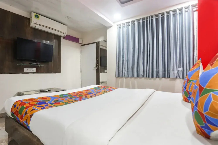 Fabhotel Legacy I