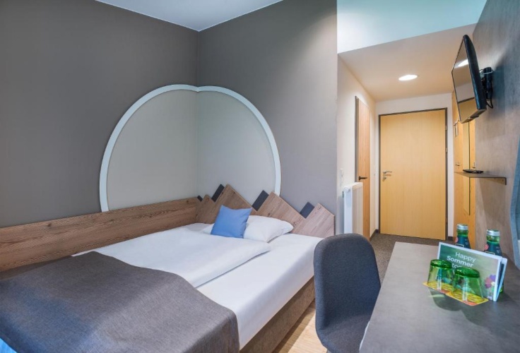 Standard Double room with view