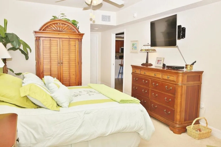 Oceanwalk 18-203 Apartment 3