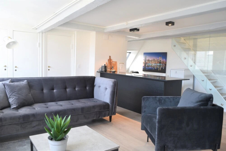 Sanders Old Square - Chic 1-bdr Apt Near Stroget