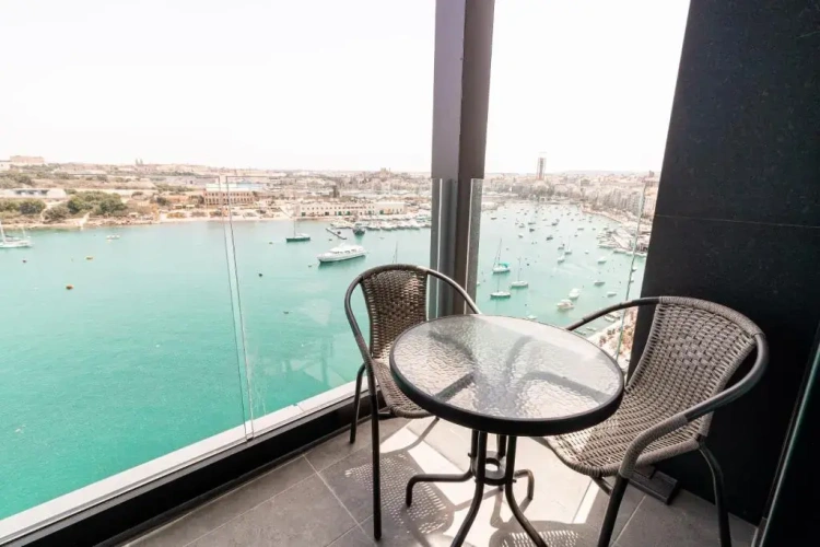 Executive Double room with balcony and with sea view