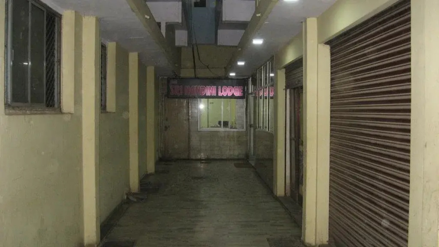 Sri Nandini Lodge