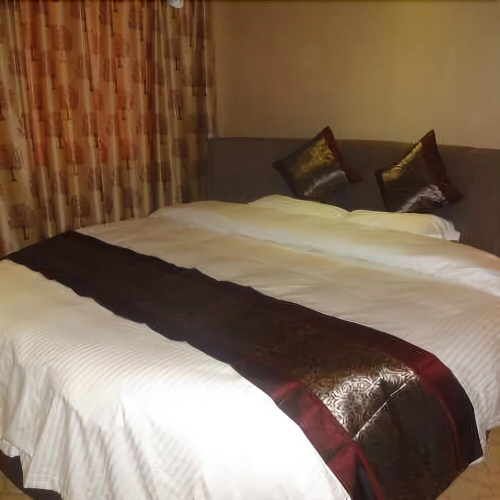Fengxiang Shanzhuang Hotel