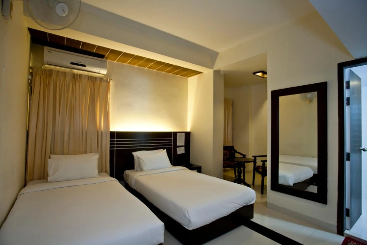 Standard Twin room