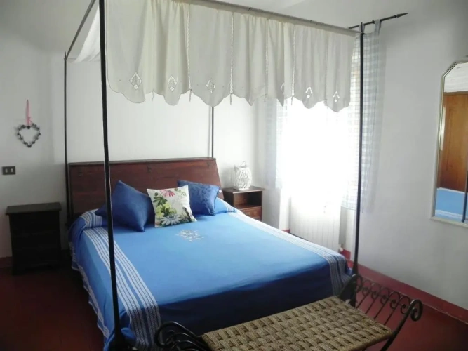2 Bedrooms Quadruple Cottage