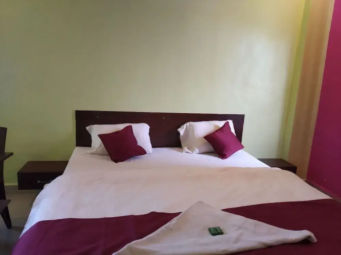 Hotel Savali Lodging