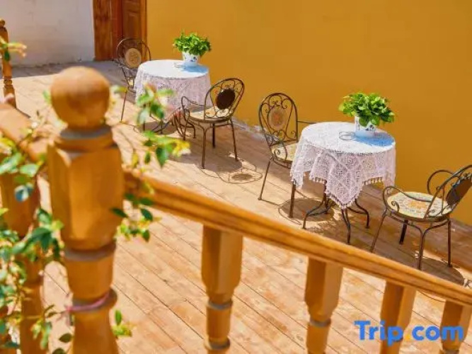 Yining Kajiasa Homestay