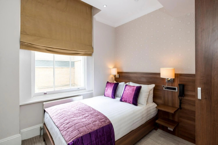 London House Hotel