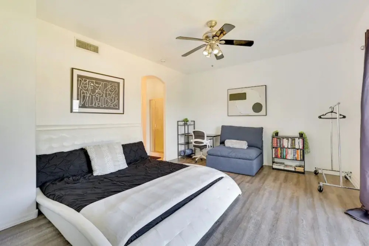 Rooftop Skyline Views! Family-friendly Phoenix Gem
