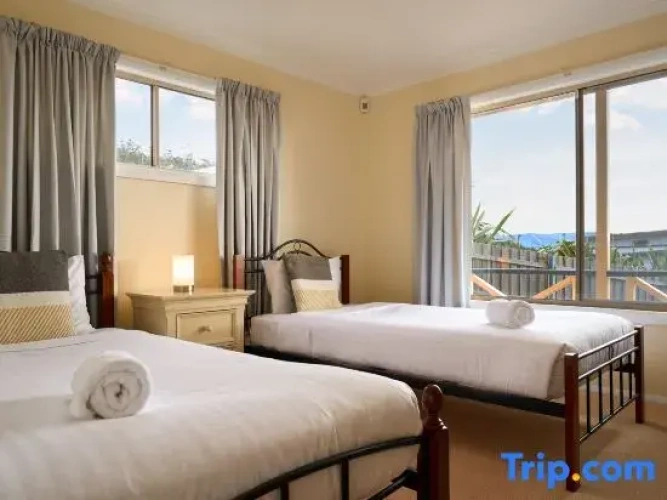 2 Bedrooms Cottage