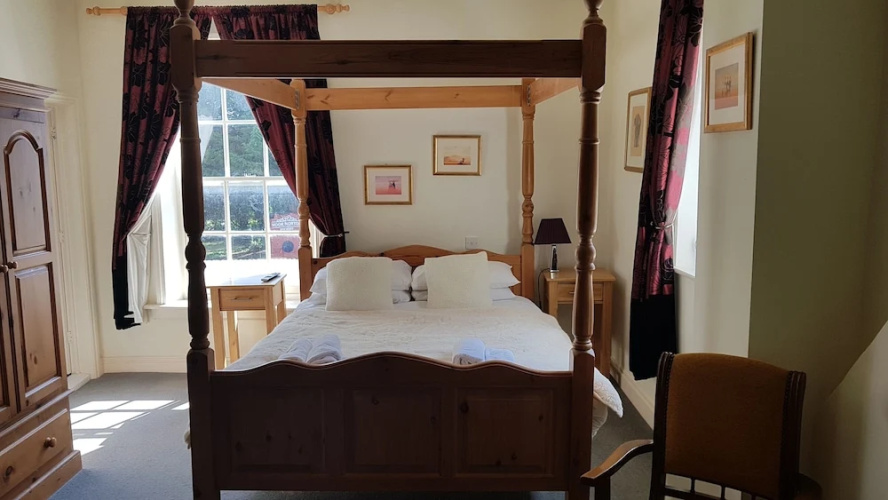 The George Inn