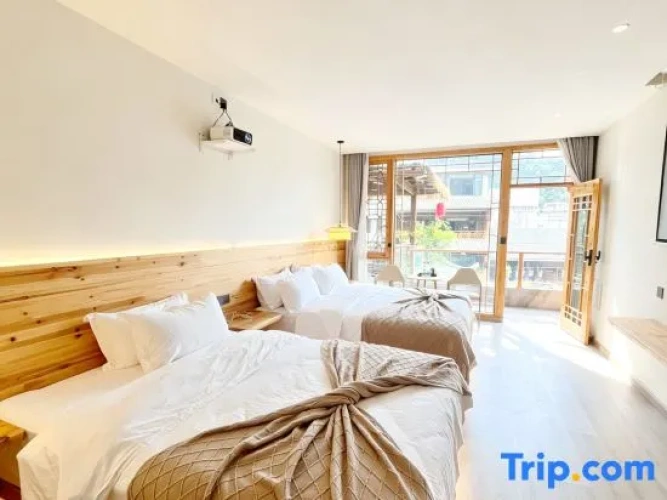 Standard Double room with mountain view