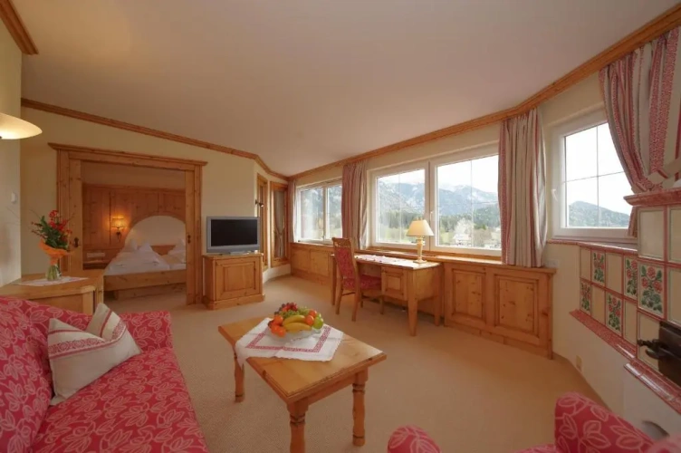 Deluxe Suite